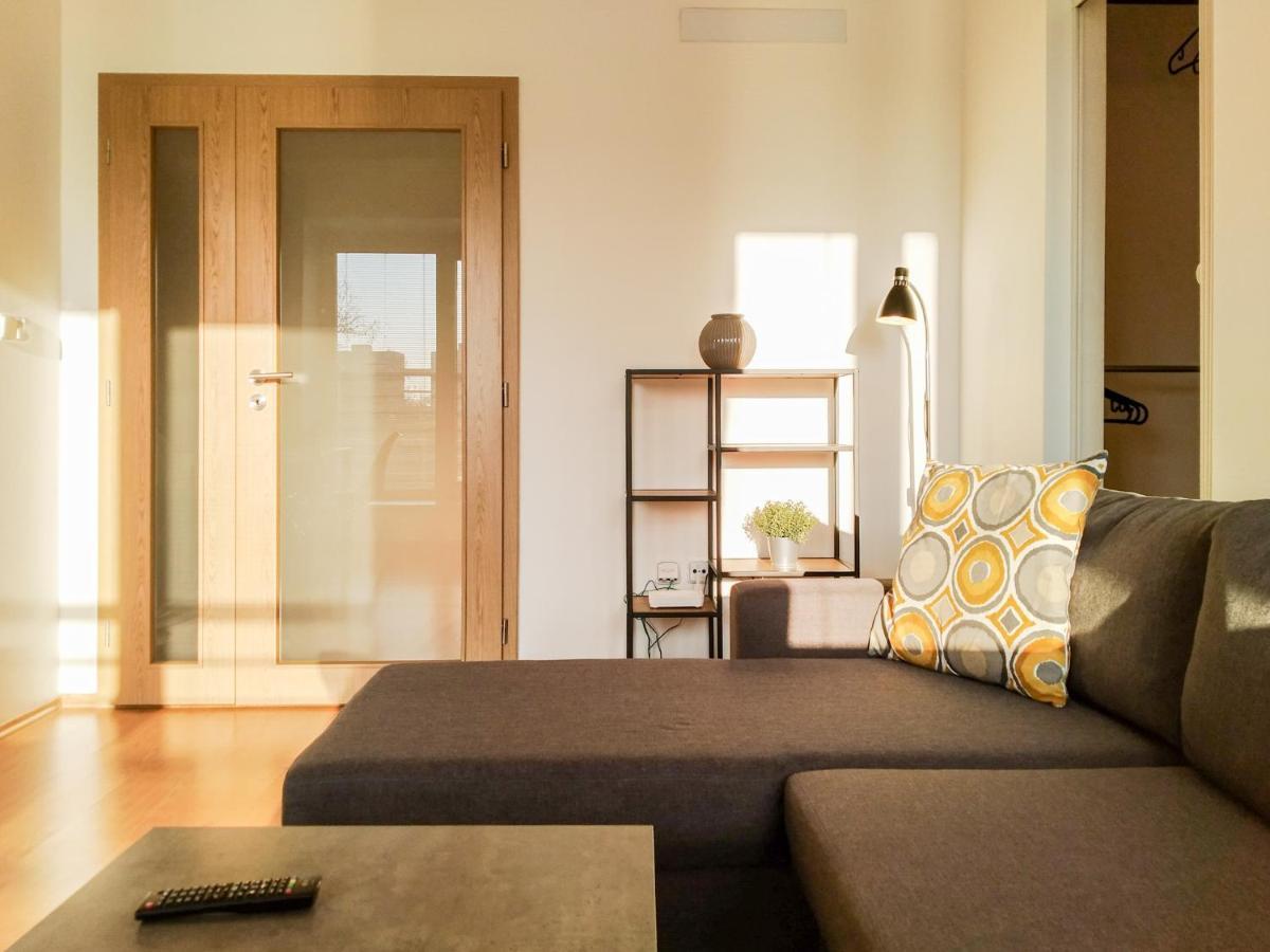Yellow Apartment Ostrava Exterior photo