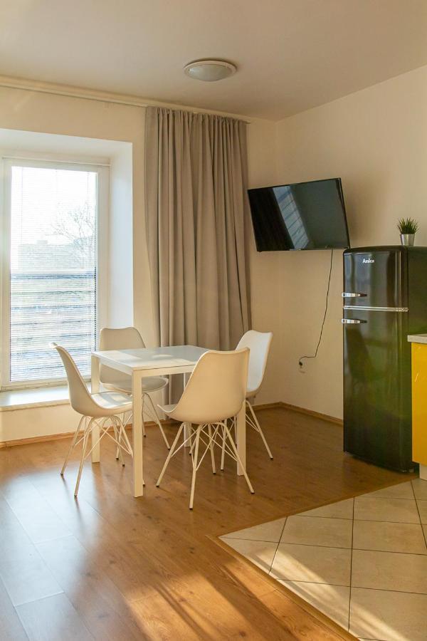 Yellow Apartment Ostrava Exterior photo