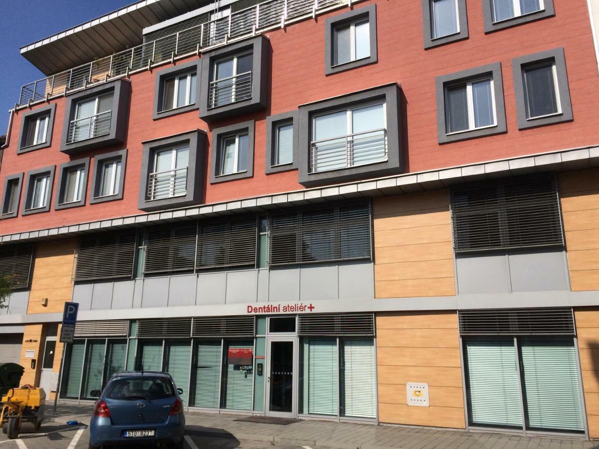 Yellow Apartment Ostrava Exterior photo